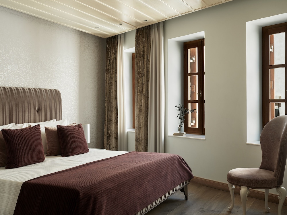 Casa Delfino Hotel & Spa - Small Luxury Hotels of the World — Hotel rooms in Chania