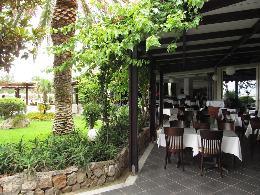 Cathrin Hotel Rhodes By Anayia All Inclusive Resorts — Restaurant & bars in Faliraki, South Aegean
