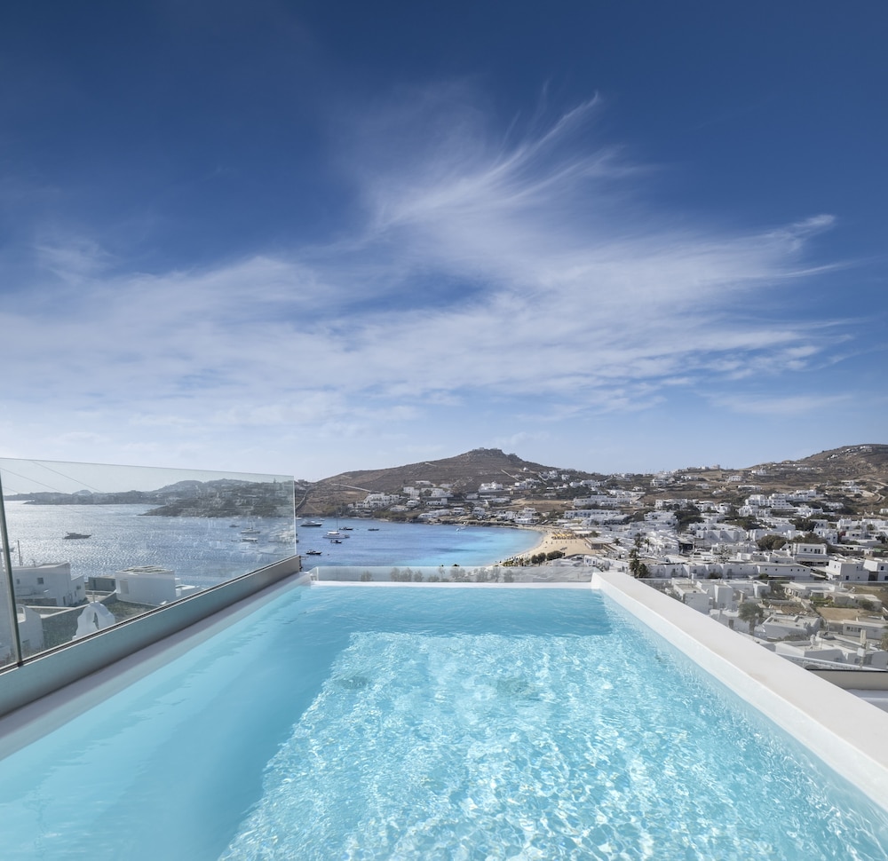 Deliades Mykonos — Swimming pool in Ornos, South Aegean