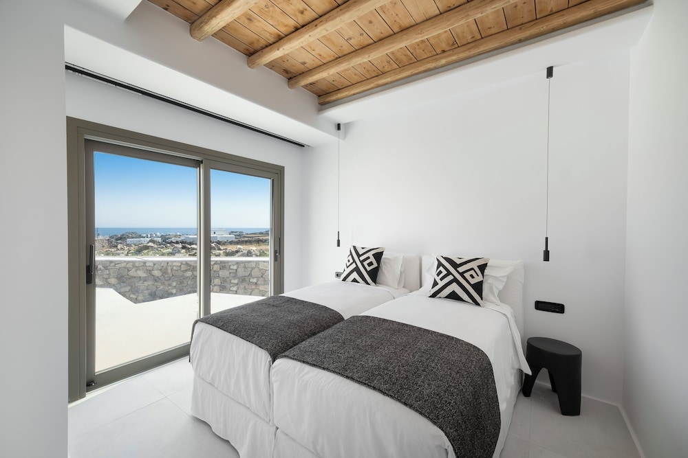 Deliades Mykonos — Hotel rooms in Ornos, South Aegean
