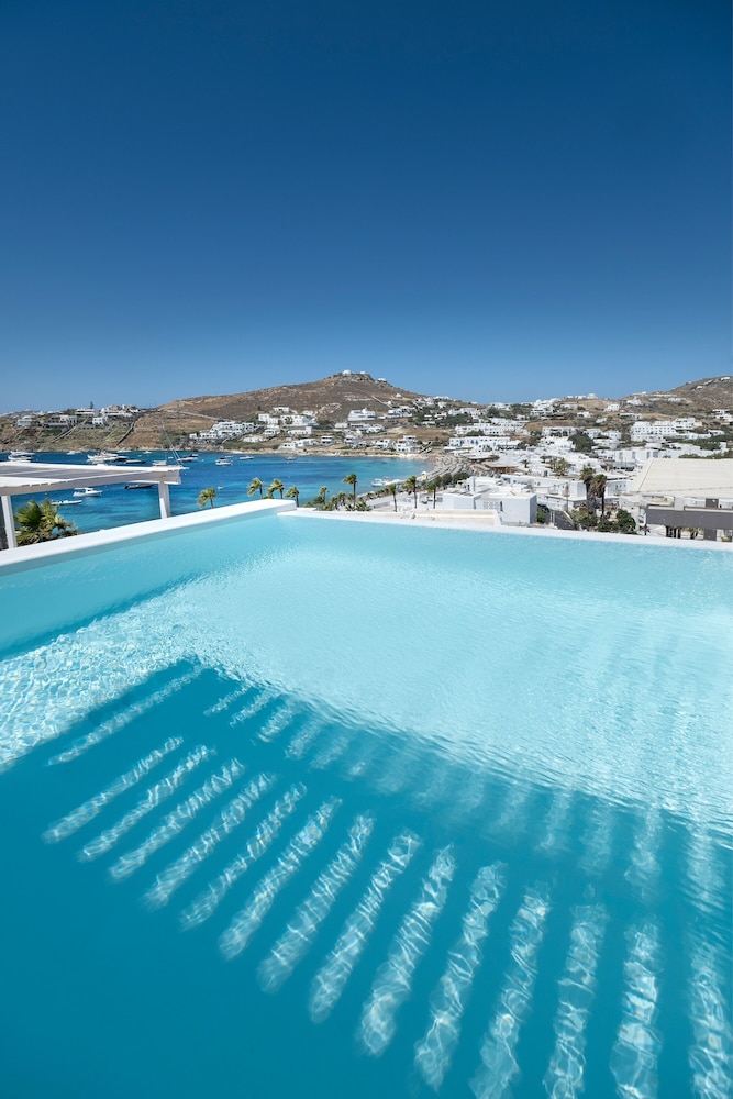 Deliades Mykonos — Swimming pool in Ornos, South Aegean