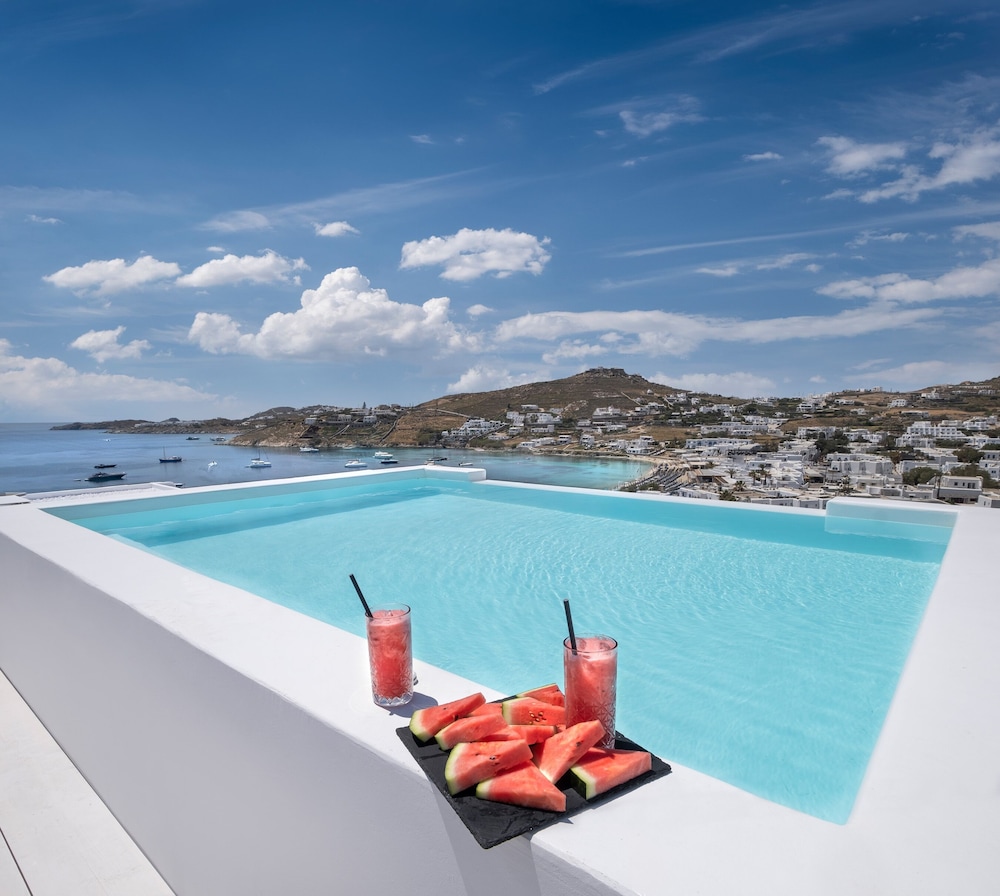 Deliades Mykonos — Swimming pool in Ornos, South Aegean