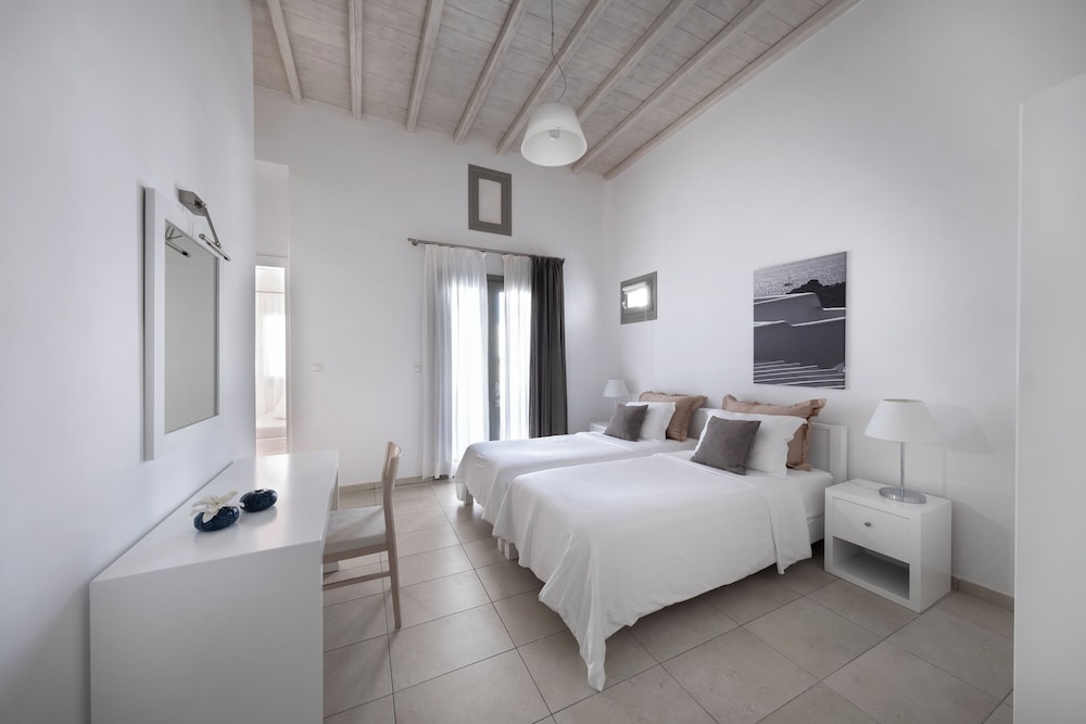 Deliades Mykonos — Hotel rooms in Ornos, South Aegean
