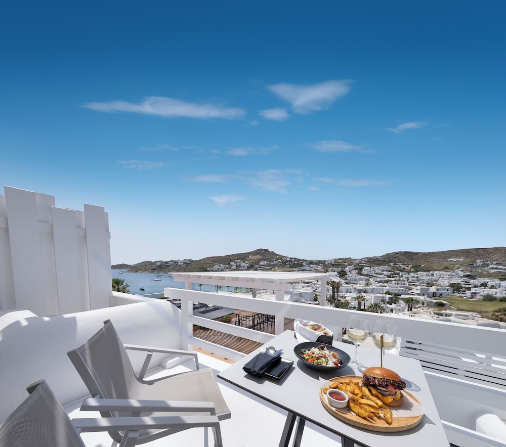 Deliades Mykonos — Restaurant & bars in Ornos, South Aegean