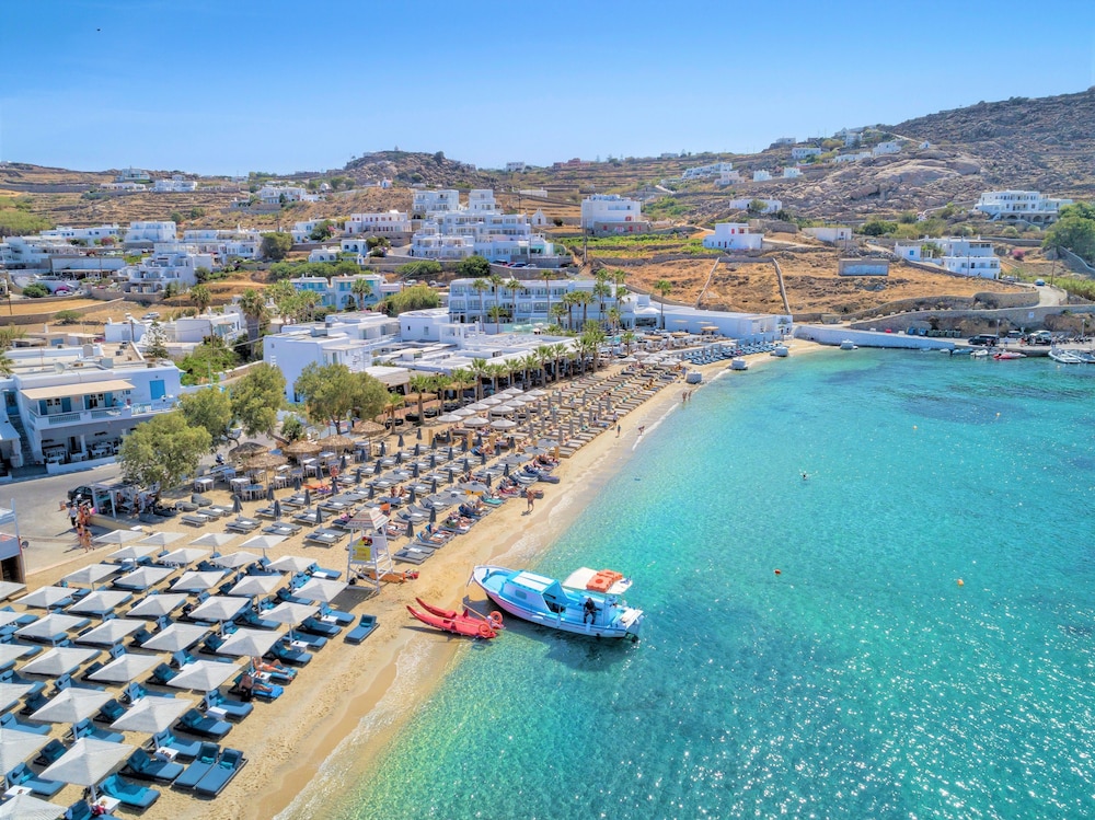 Deliades Mykonos — Beach in Ornos, South Aegean