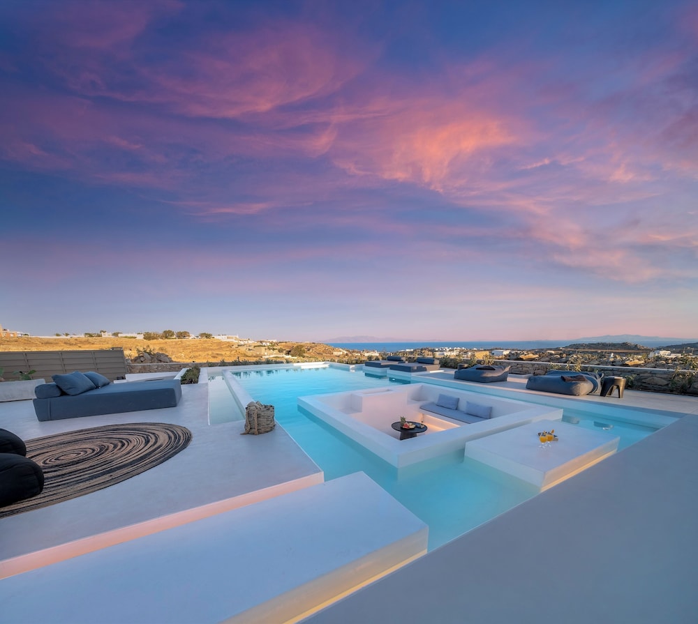 Deliades Mykonos — Swimming pool in Ornos, South Aegean