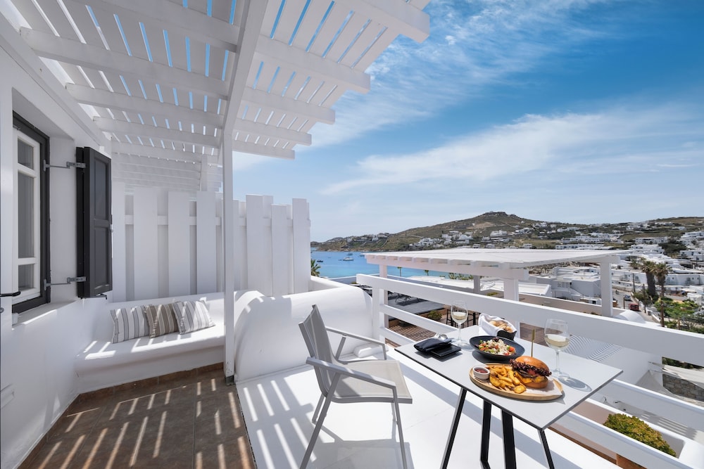 Deliades Mykonos — Hotel rooms in Ornos, South Aegean