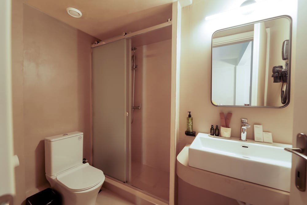 Diana Hotel — Hotel rooms in Zante Town, Ionian Islands