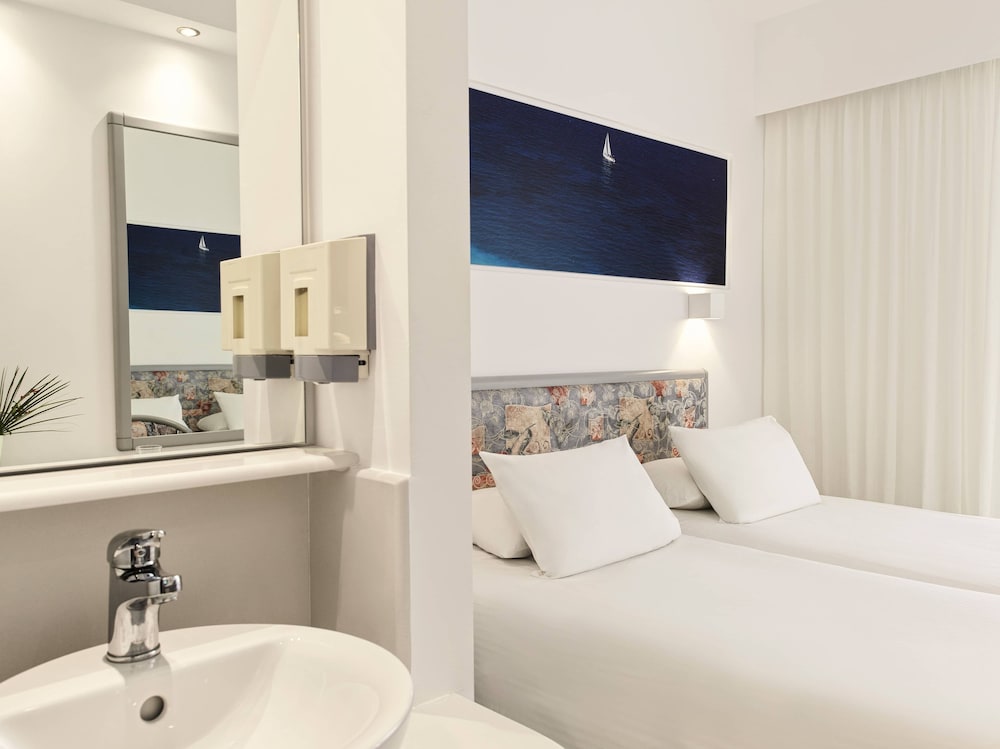 Esperia City Hotel — Hotel rooms in Rhodes Town, South Aegean