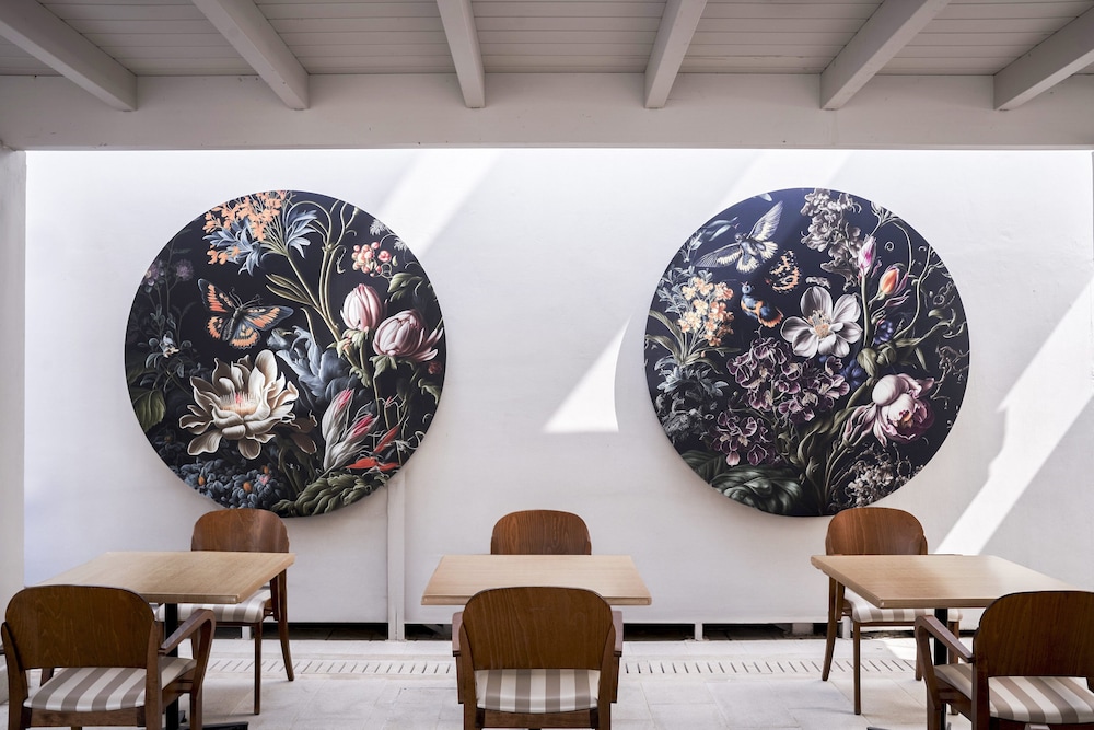 Esperia City Hotel — Restaurant & bars in Rhodes Town, South Aegean