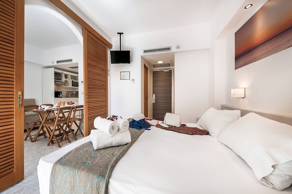 Esperia City Hotel — Hotel rooms in Rhodes Town, South Aegean