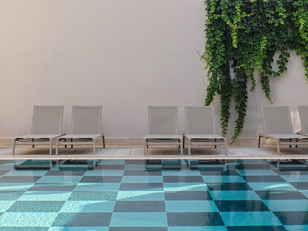 Esperia City Hotel — Swimming pool in Rhodes Town, South Aegean