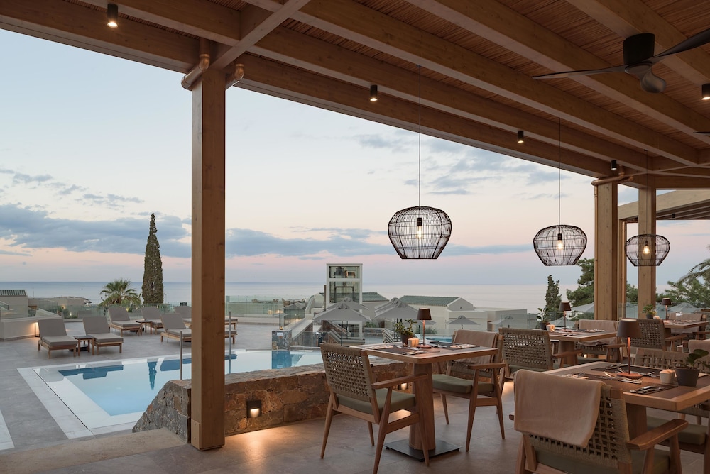 Galaxy Suites Boutique Resort — Restaurant & bars in Hersonissos