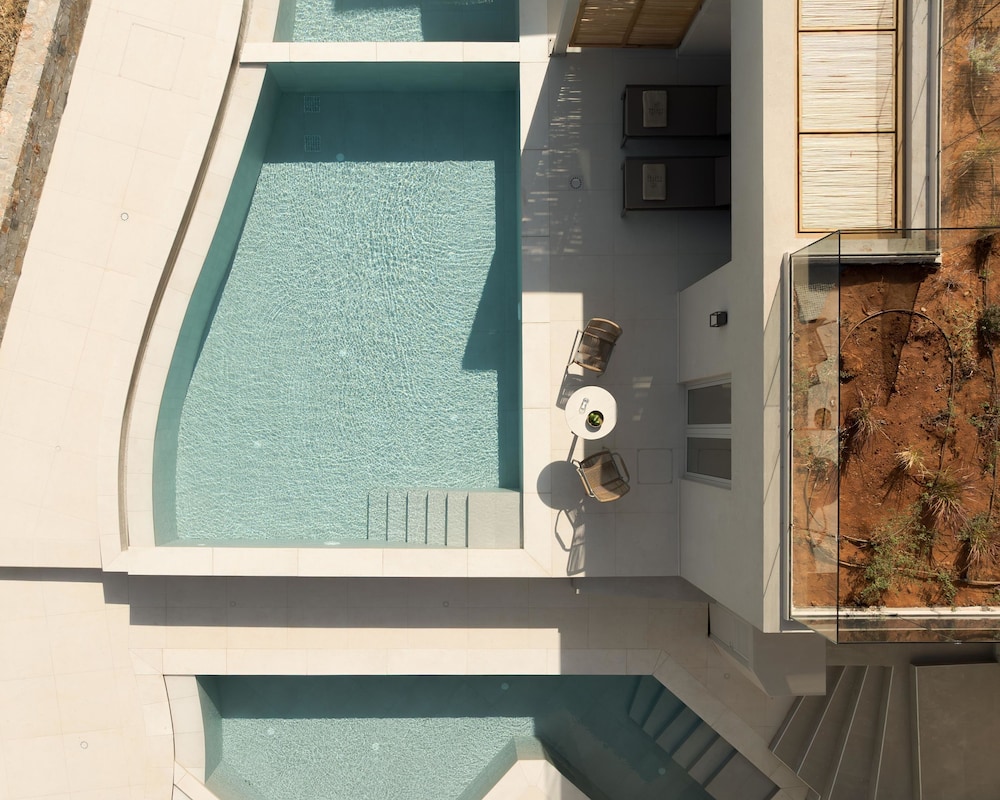 Galaxy Suites Boutique Resort — Swimming pool in Hersonissos