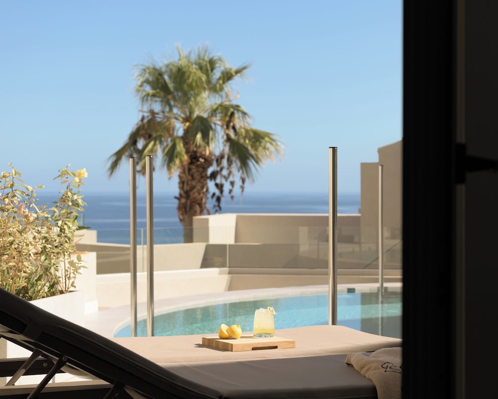 Galaxy Suites Boutique Resort — Swimming pool in Hersonissos