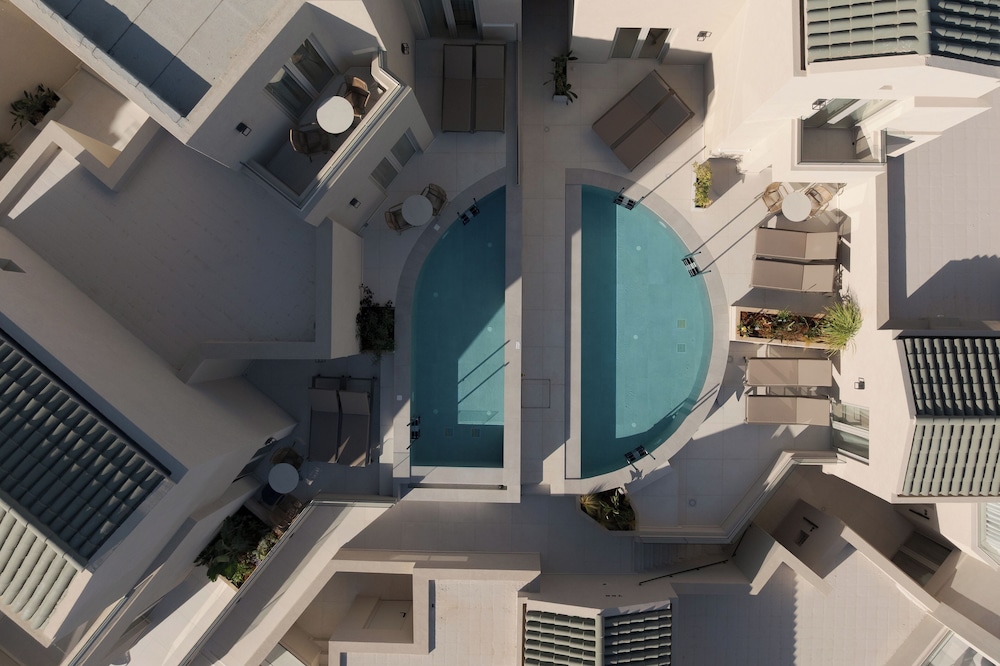 Galaxy Suites Boutique Resort — Swimming pool in Hersonissos