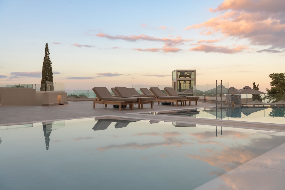 Galaxy Suites Boutique Resort — Swimming pool in Hersonissos