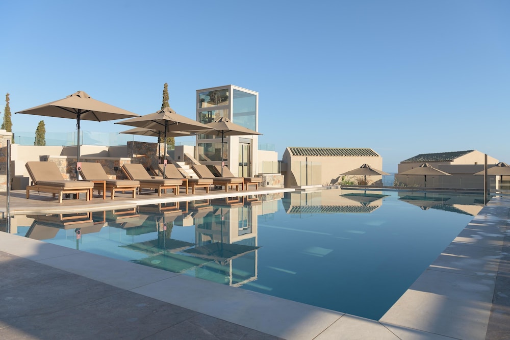 Galaxy Suites Boutique Resort — Swimming pool in Hersonissos