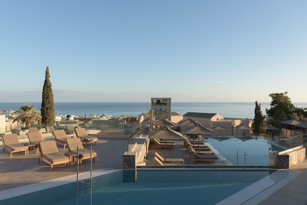 Galaxy Suites Boutique Resort — Swimming pool in Hersonissos