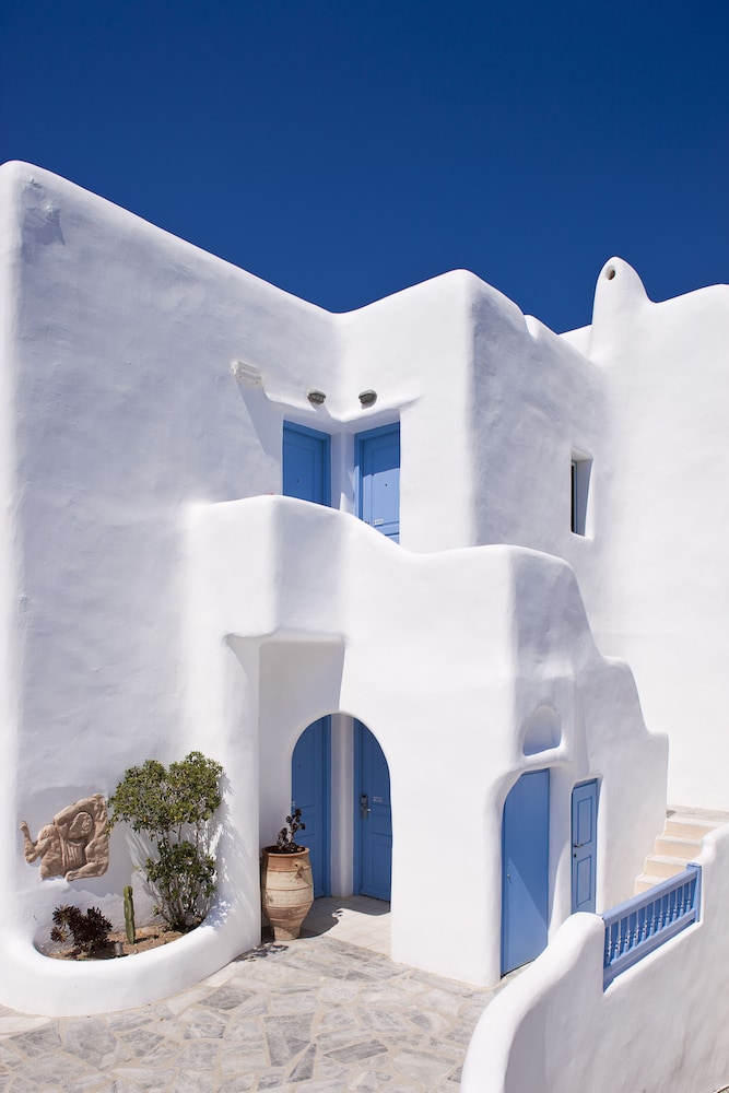 Harmony Boutique Hotel — Hotel building in Mykonos Town, South Aegean