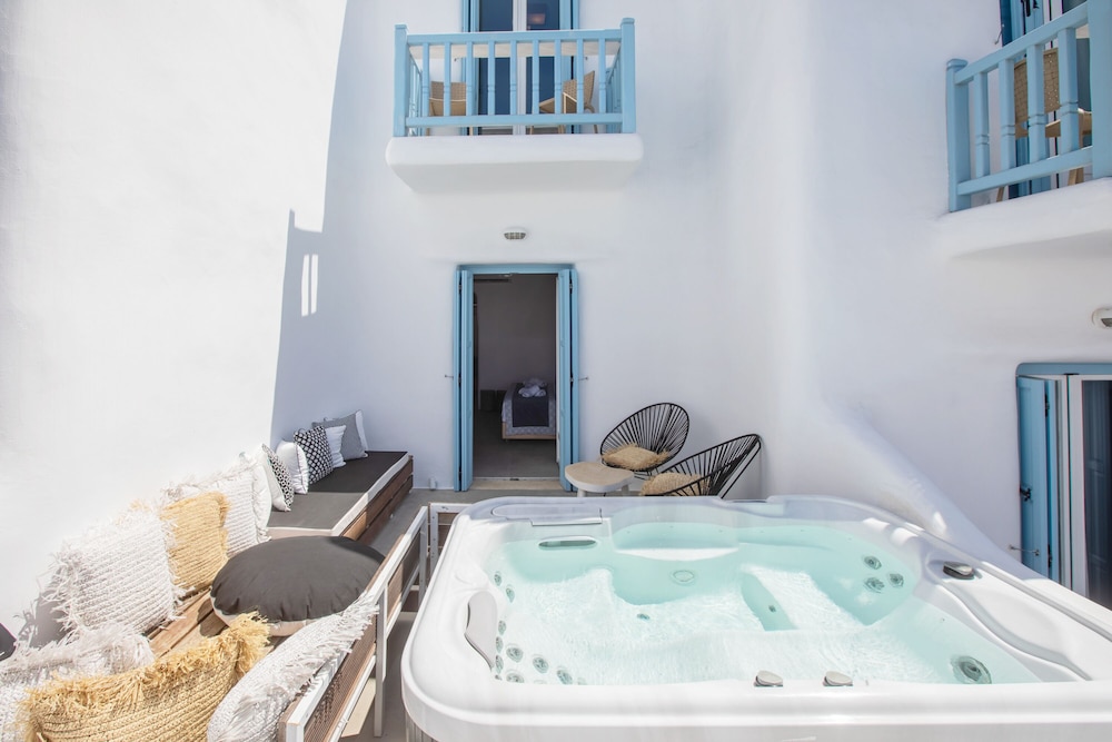 Harmony Boutique Hotel — Hotel building in Mykonos Town, South Aegean