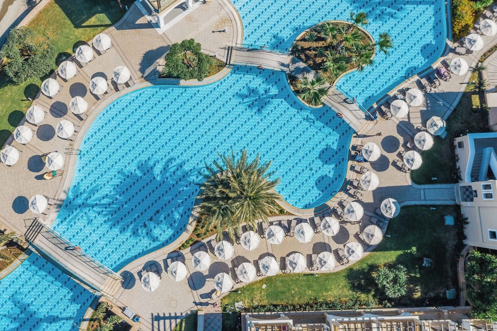Lindos Imperial Resort & Spa — Swimming pool in Kiotari, South Aegean
