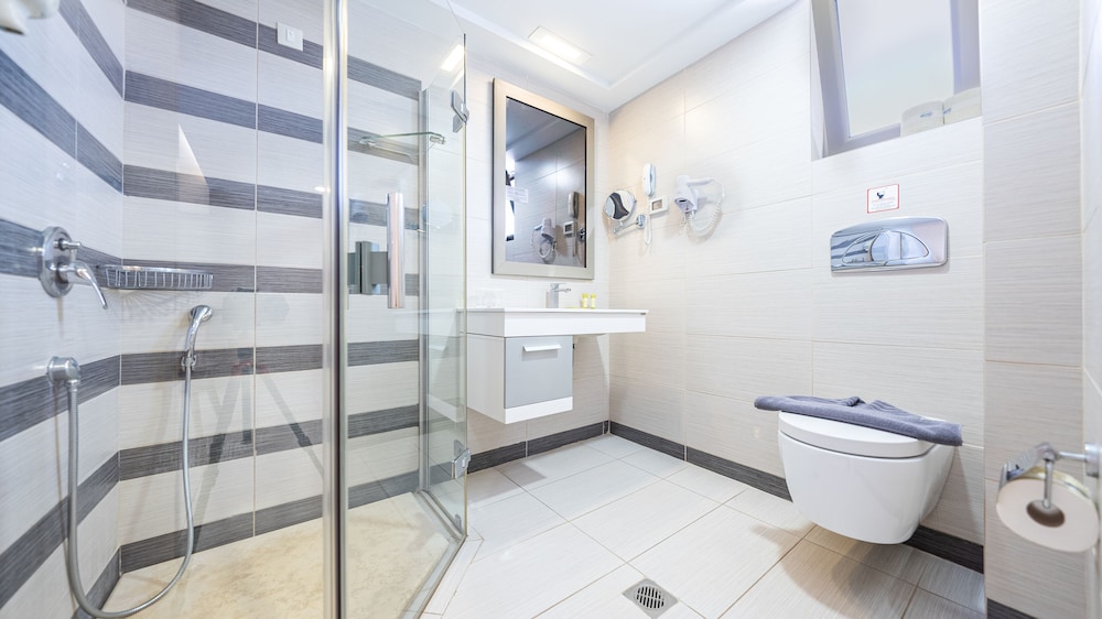 Iolida Beach by Smile Hotels — Hotel rooms in Chania