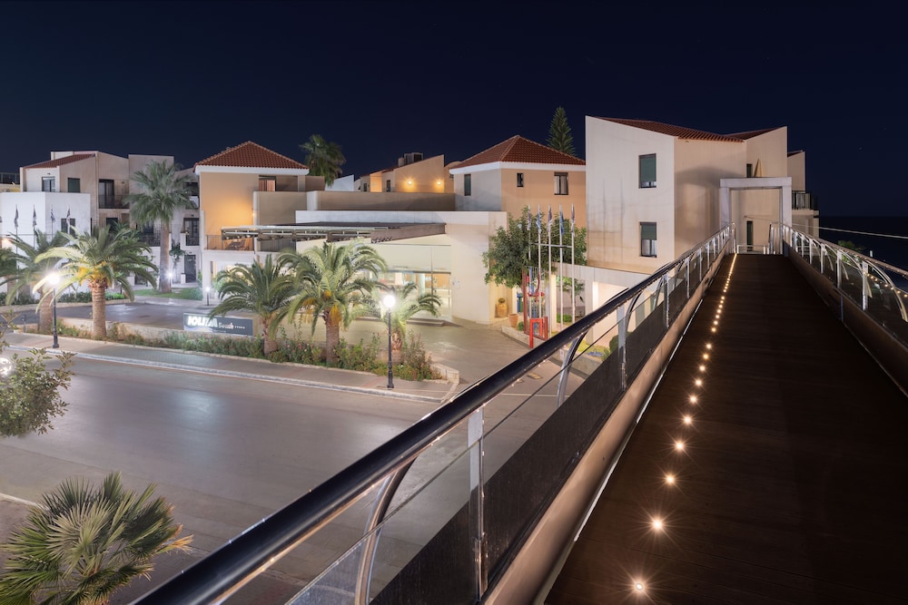 Iolida Beach by Smile Hotels — Hotel building in Chania
