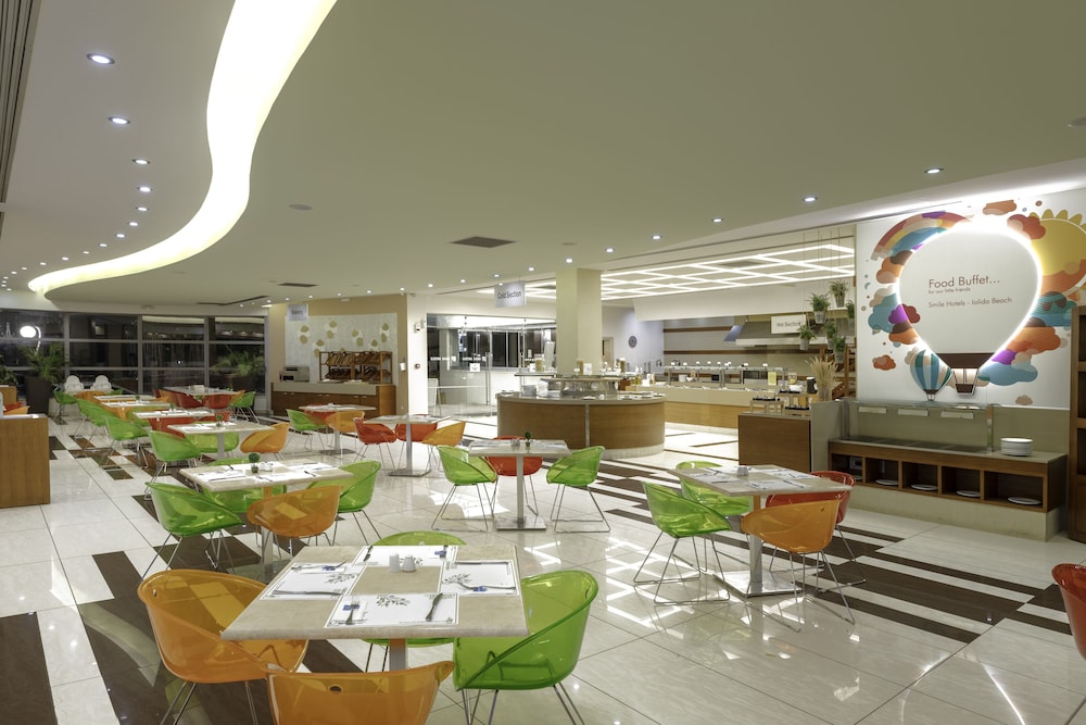 Iolida Beach by Smile Hotels — Restaurant & bars in Chania