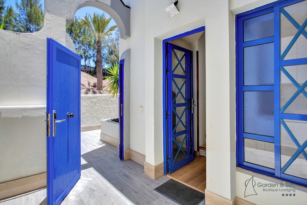 Apartamentos Garden & Sea Boutique Lodging by LIVVO — Hotel building in Esquinzo, Canary Islands