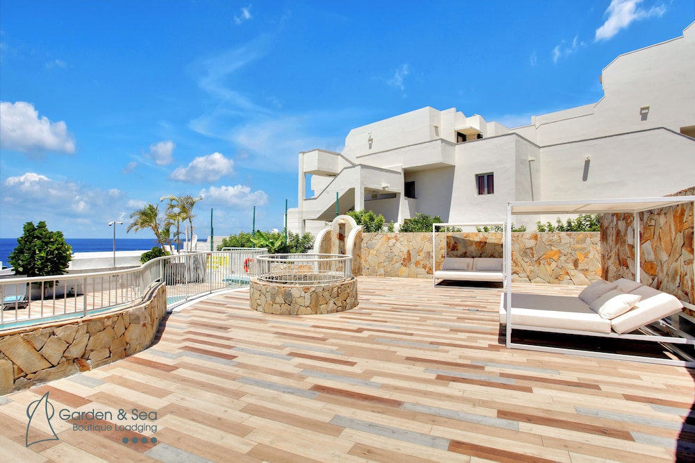 Apartamentos Garden & Sea Boutique Lodging by LIVVO — Hotel building in Esquinzo, Canary Islands