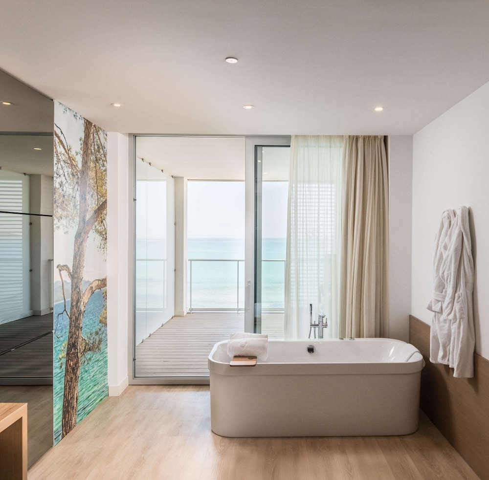 Pure Salt Garonda - Adults Only — Hotel rooms in Playa de Palma, Balearic Islands