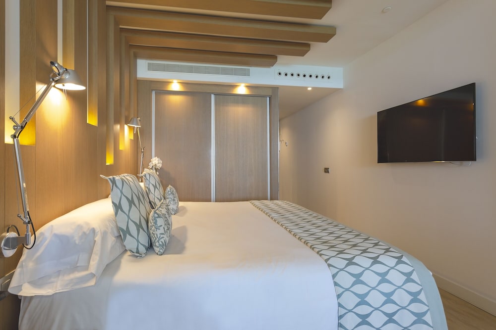Pure Salt Garonda - Adults Only — Hotel rooms in Playa de Palma, Balearic Islands