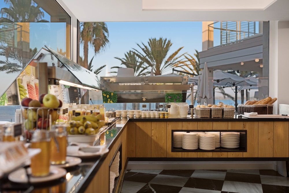 Pure Salt Garonda - Adults Only — Restaurant & bars in Playa de Palma, Balearic Islands