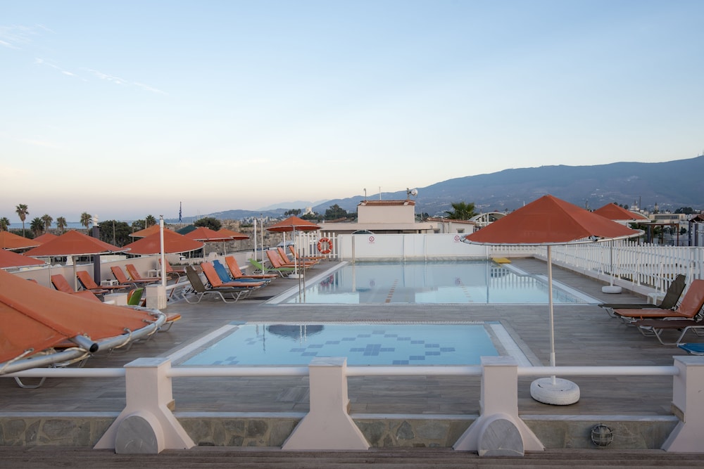 Kosta Palace — Swimming pool in Kos Town, South Aegean