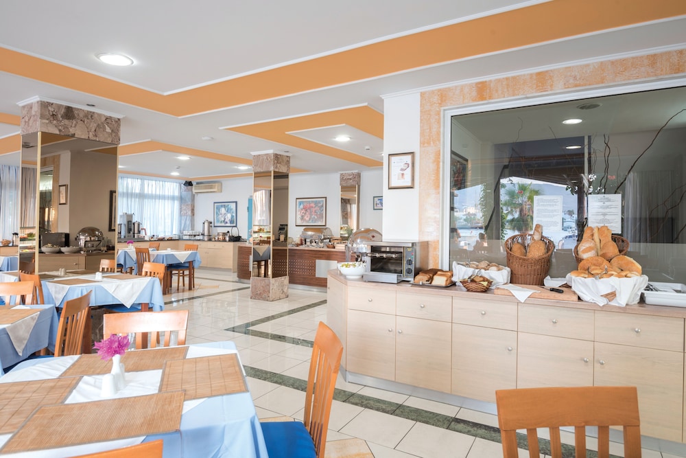 Kosta Palace — Restaurant & bars in Kos Town, South Aegean