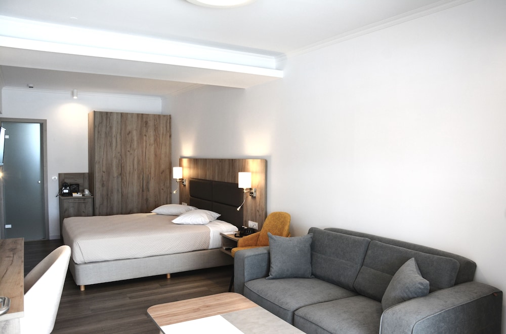Kosta Palace — Hotel rooms in Kos Town, South Aegean
