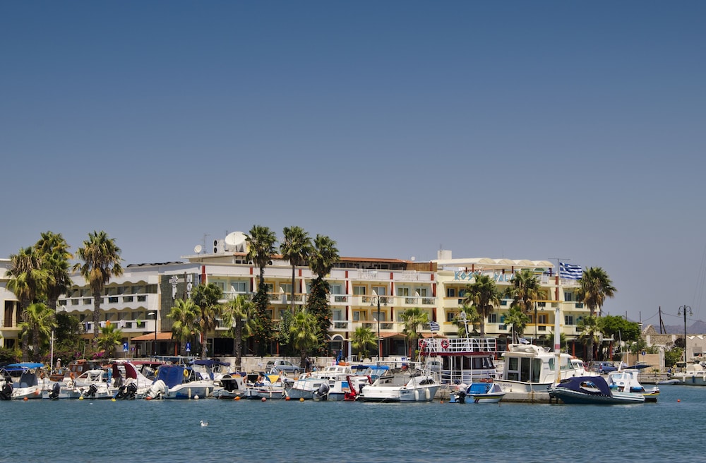 Kosta Palace — Hotel building in Kos Town, South Aegean