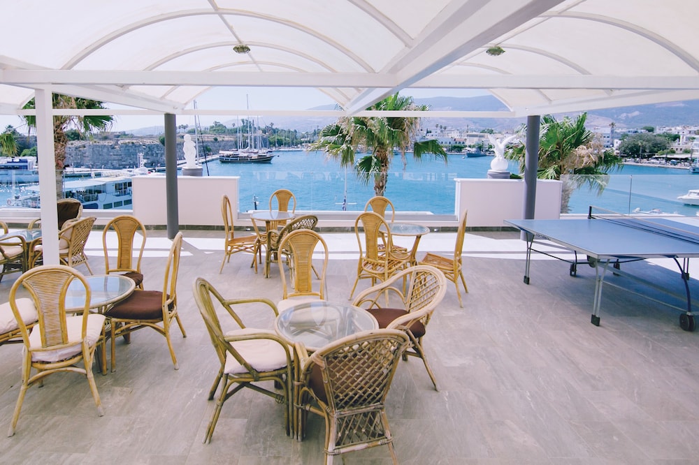 Kosta Palace — Restaurant & bars in Kos Town, South Aegean