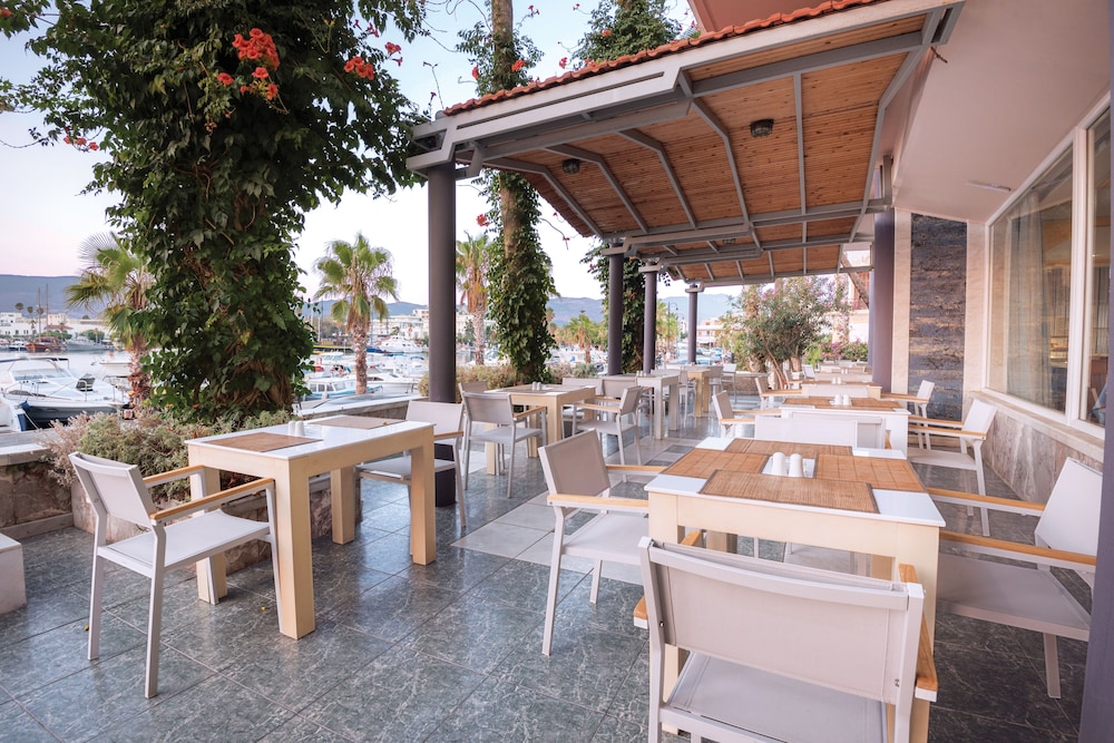 Kosta Palace — Restaurant & bars in Kos Town, South Aegean
