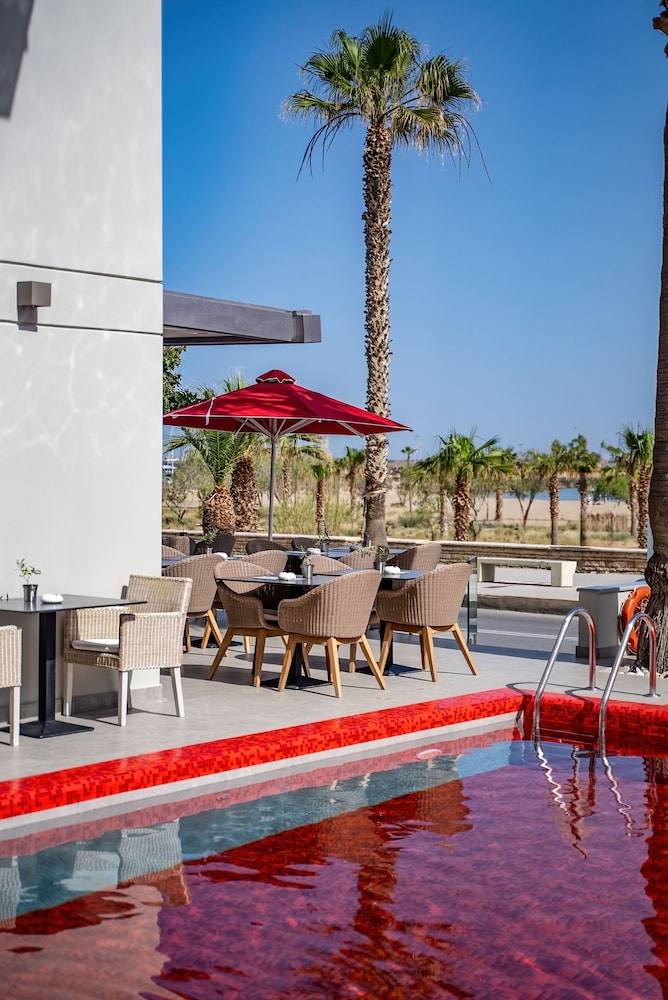 Kriti Beach — Restaurant & bars in Rethymnon