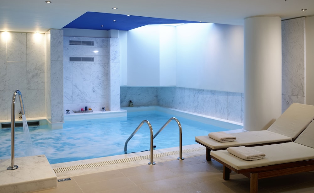 Kriti Beach — Spa in Rethymnon