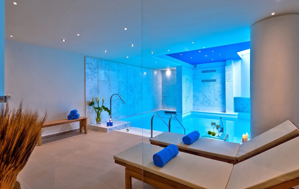 Kriti Beach — Spa in Rethymnon