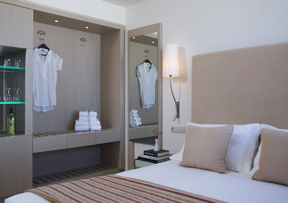 Kriti Beach — Hotel rooms in Rethymnon