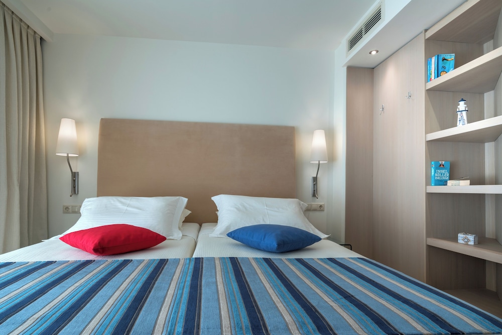 Kriti Beach — Hotel rooms in Rethymnon