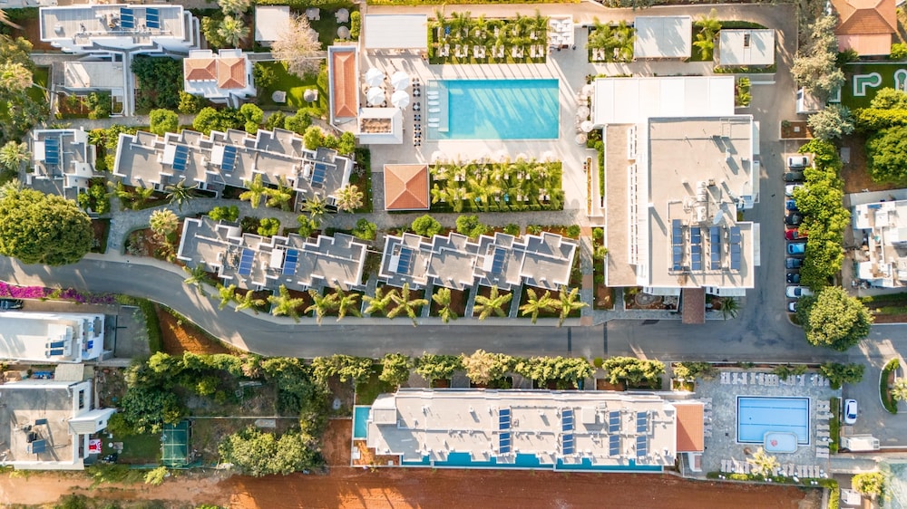 Sentido Kyknos Beach Adults Only - All inclusive — Hotel building in Malia