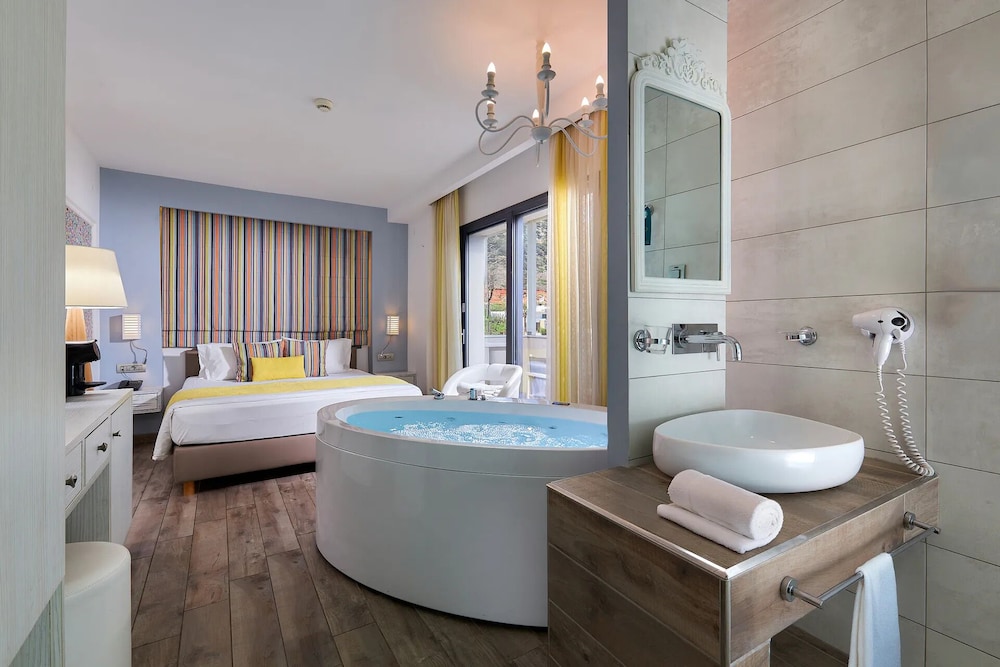 Sentido Kyknos Beach Adults Only - All inclusive — Hotel rooms in Malia