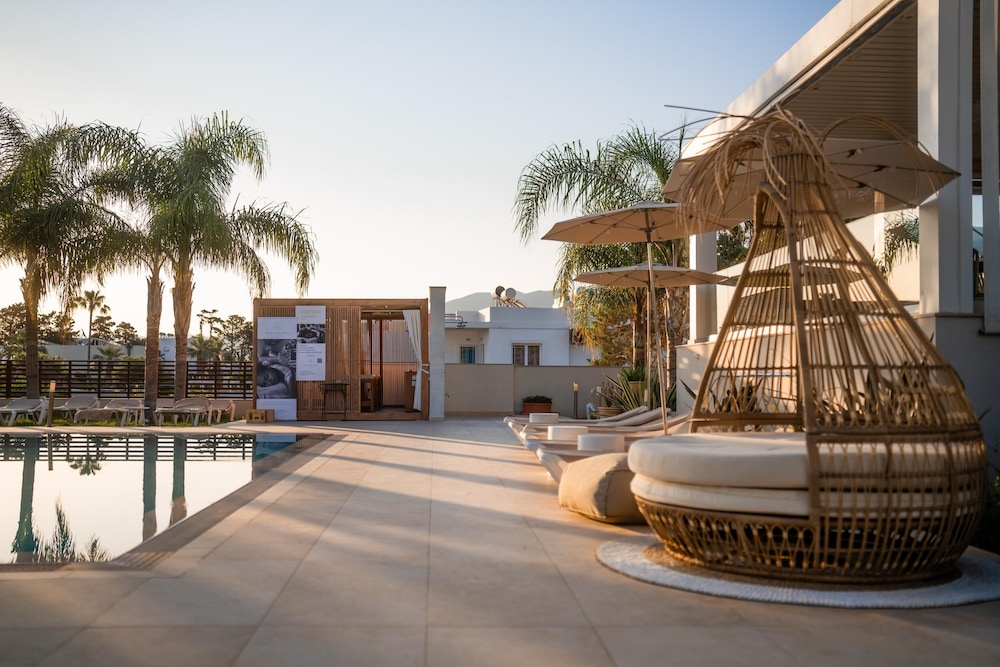 Sentido Kyknos Beach Adults Only - All inclusive — Swimming pool in Malia