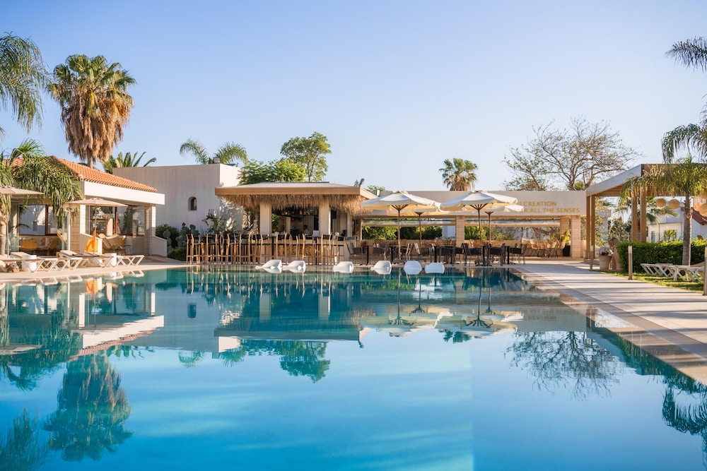 Sentido Kyknos Beach Adults Only - All inclusive — Swimming pool in Malia
