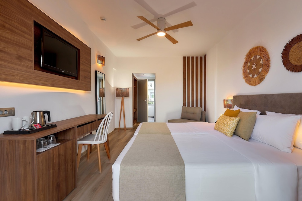 Sentido Kyknos Beach Adults Only - All inclusive — Hotel rooms in Malia